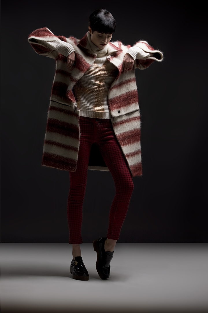 Nicola Vallotto fashion photography milan magazine editorial woman winter studio lookbook stylish womenswear womensfashion