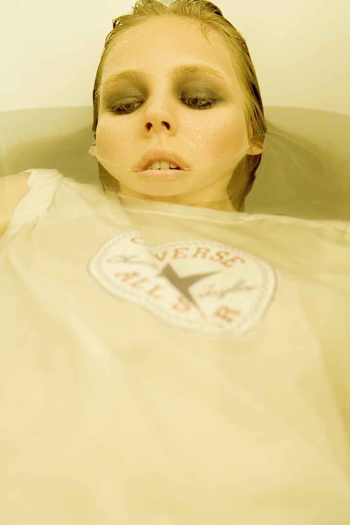 Nicola Vallotto fashion photography milan stylish bathtub water intimacy beautifulgirls analog